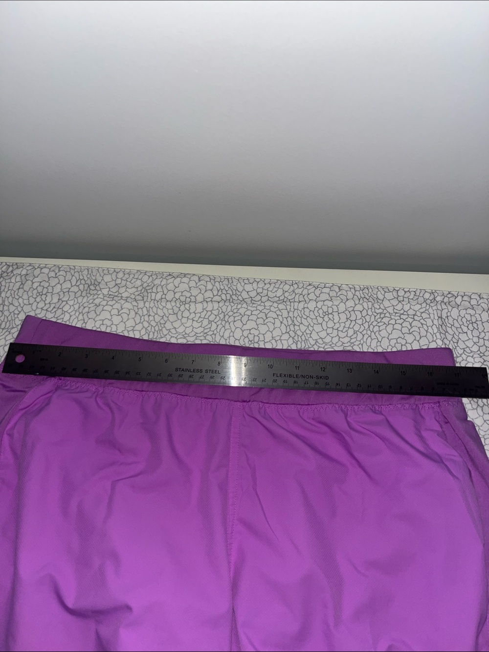 Athleta Purple Women's Athletic Shorts - Picture 10 of 11